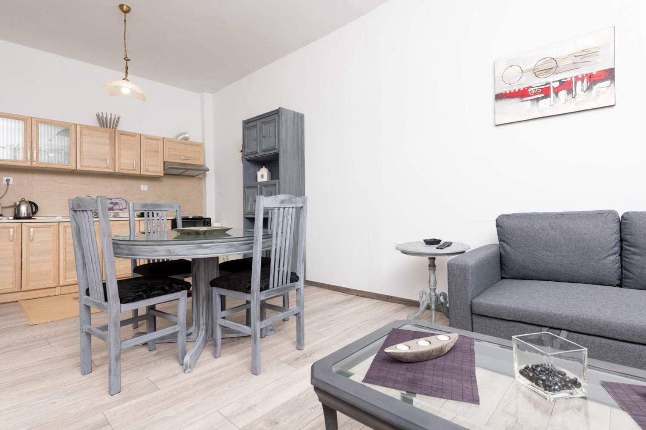 Anastasia'S Apartment 리메나스 외부 사진